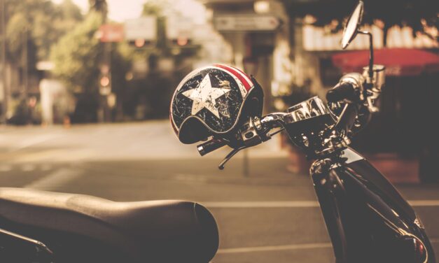 Helmet Laws on Motorcycle Accidents : Exploring the Impact in California